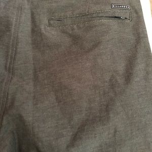 Billabong Shorts. NWT. Dark Gray/ Black